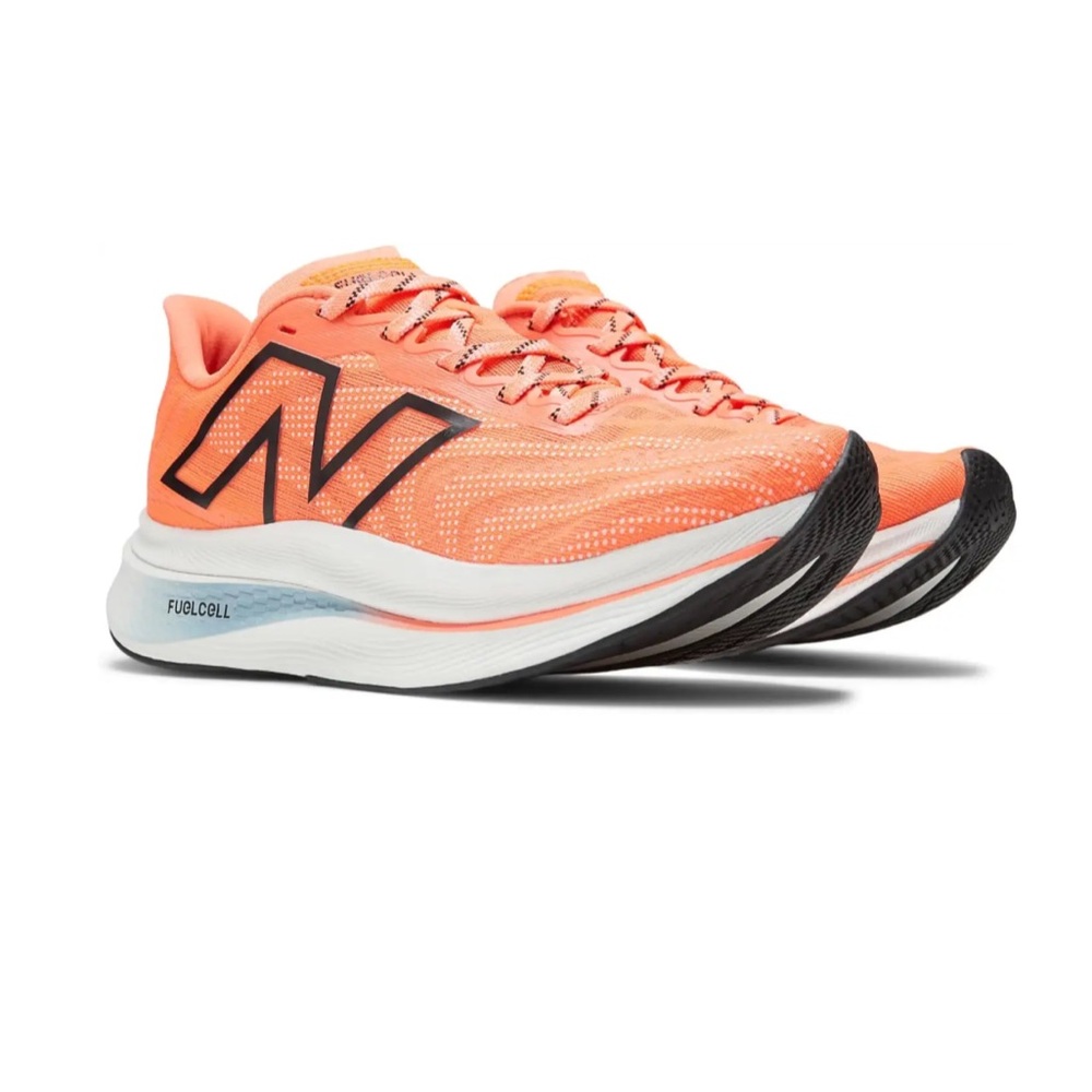 New Balance FuelCell SuperComp Trainer v2